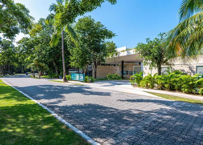 Hotel Serene Escape Tl A214 *